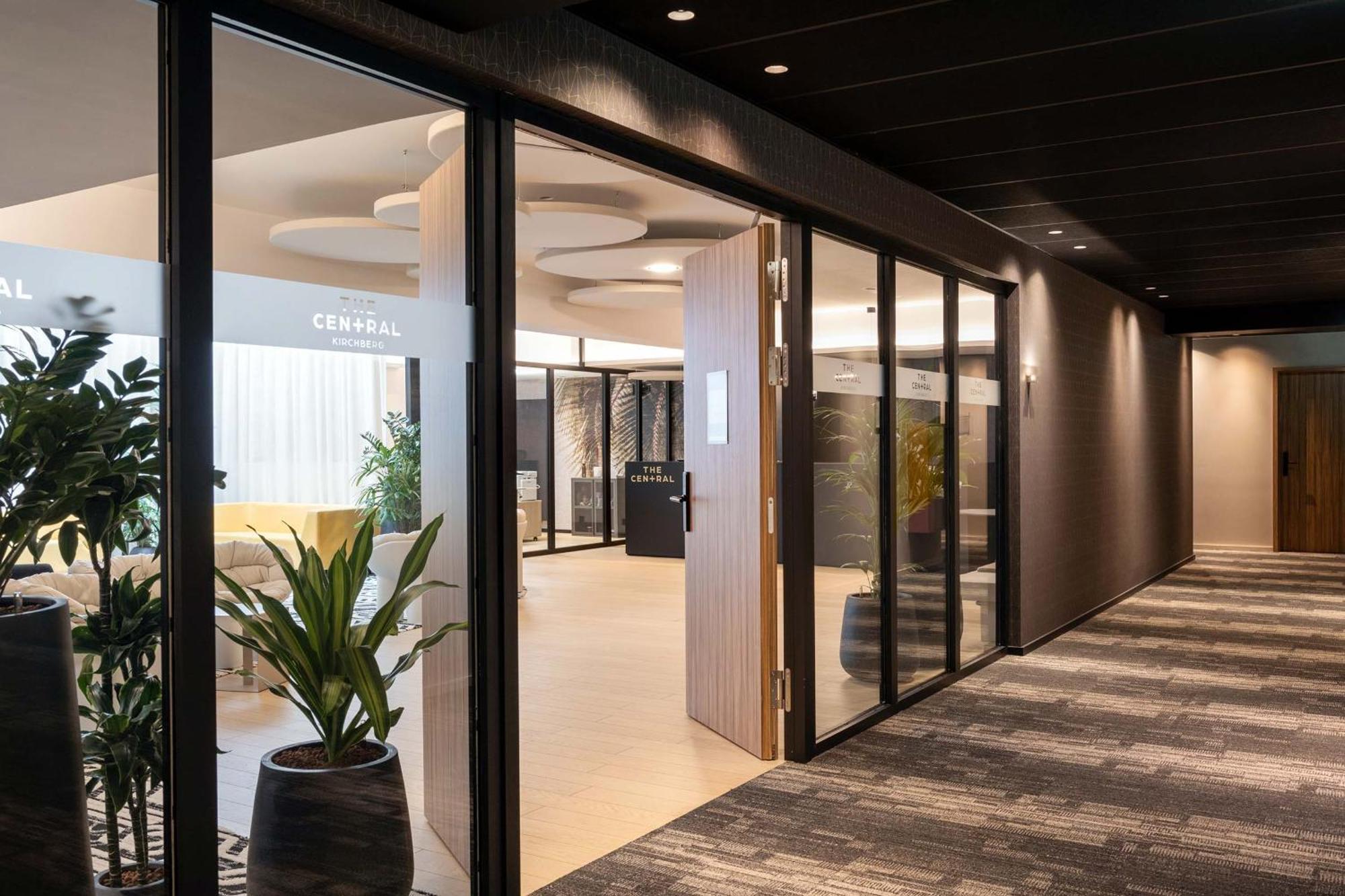 Apart-hotel The Kirchberg - Smart 4*